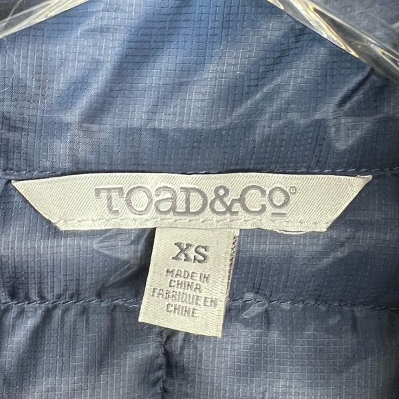 TOAD & CO. Women’s XS Airvoyant Deep Teal color-block snap up puffer vest - Picture 3 of 10